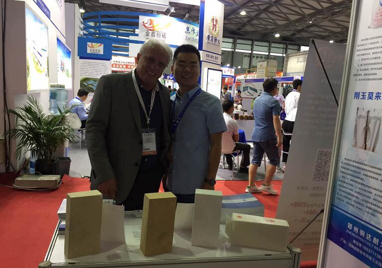 ��ʮ�����Ї����H�ͻ���ϼ��մ�չ�[��